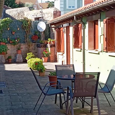 Apartamentos Las Cuadras De Estanos Muriedas Eksteriør billede
