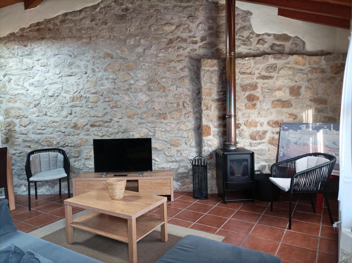 Apartamentos Las Cuadras De Estanos Muriedas Eksteriør billede
