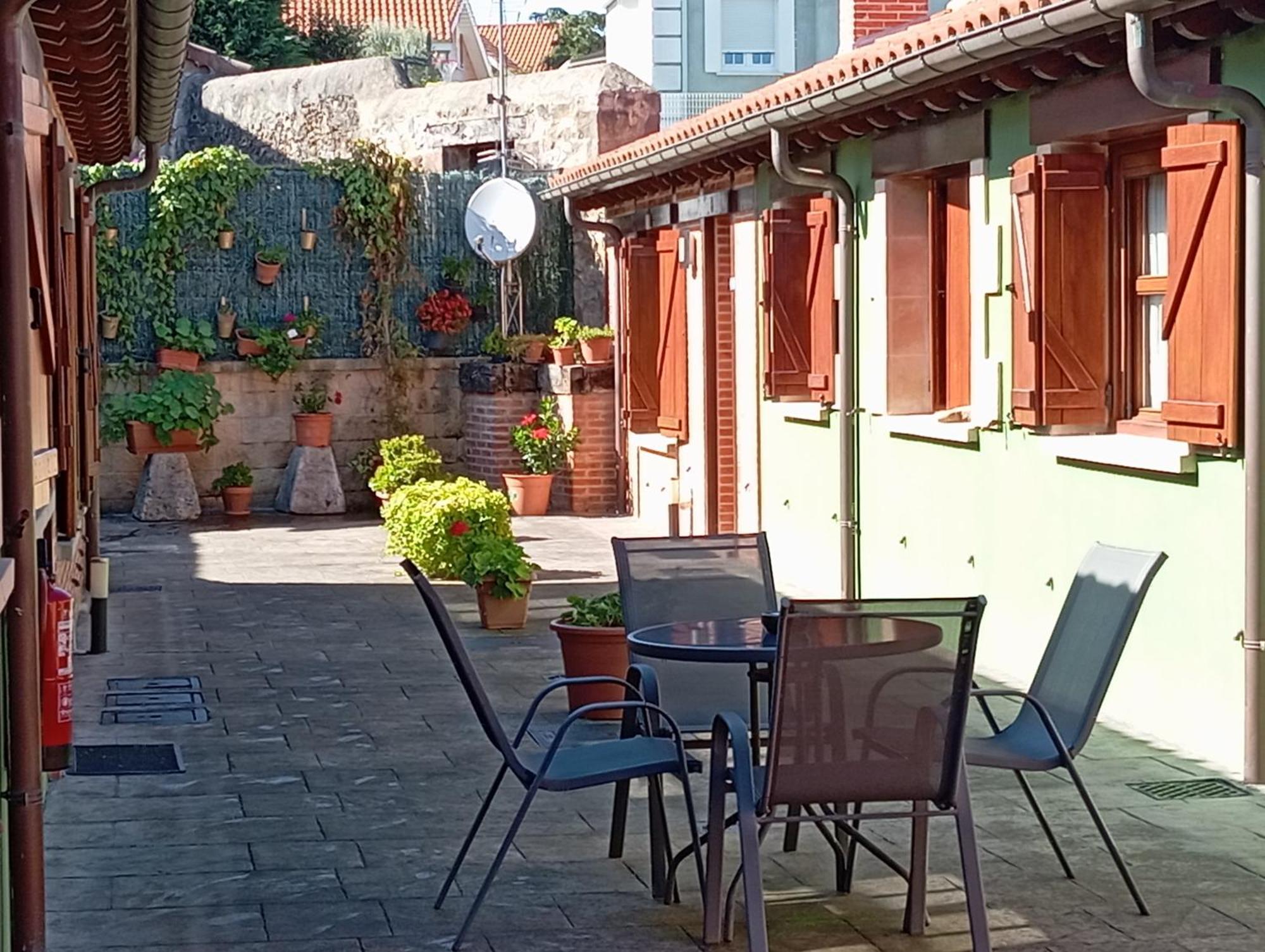 Apartamentos Las Cuadras De Estanos Muriedas Eksteriør billede